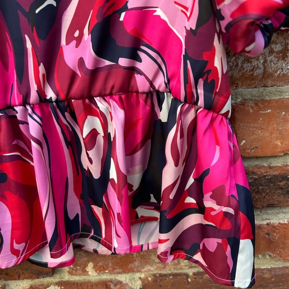 Crosby by Mollie Burch NWOT Aspen Print Angela Peplum Blouse L Bow - Picture 7 of 9